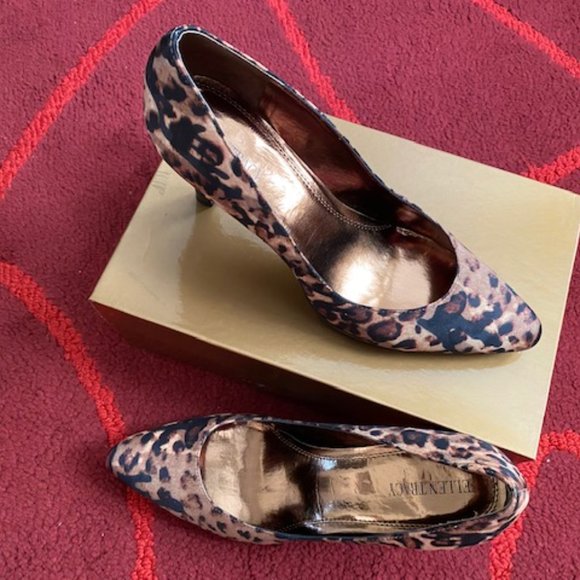 Ellen Tracy Animal Print Pump (NWOT) - Picture 9 of 9